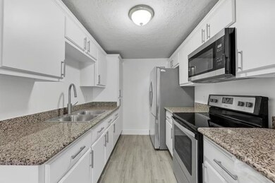 64 Burbank St unit 1, Houston, TX 77076 - photo 3