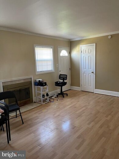 5800 Crestwood Place, Riverdale, MD 20737 - photo 4