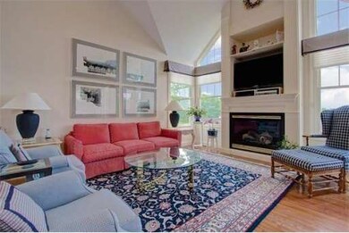 101 Carriage Hill Cir, Southborough, MA 01772 - photo 6