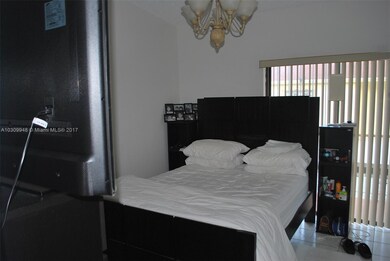 2229 W 53rd Place unit 2229, Hialeah, FL 33016 - photo 6