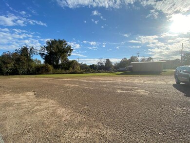 1096 Beech St, Wesson, MS 39191 - photo 3