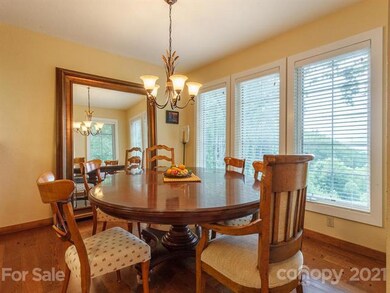 250 Creekside Way unit C-302, Burnsville, NC 28714 - photo 7