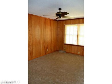 5204 Grandover Pkwy, Greensboro, NC 27407 - photo 5