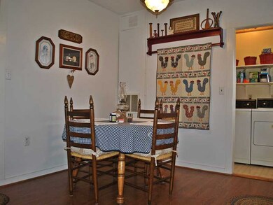 708 NW 6th St, Bentonville, AR 72712 - photo 6