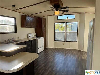 192 Kennedy Ln, Eddy, TX 76524 - photo 3