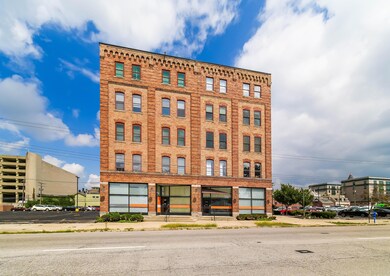 432 E Rich St-3