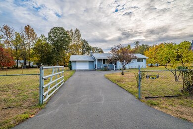 4005 Midway Ave-003