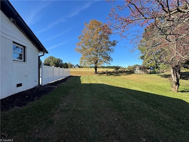 209 Freeman St, Dobson, NC 27017 - photo 5