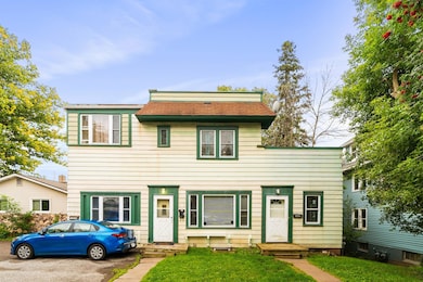 1526 E 1st St, Duluth, MN 55812 - photo 2