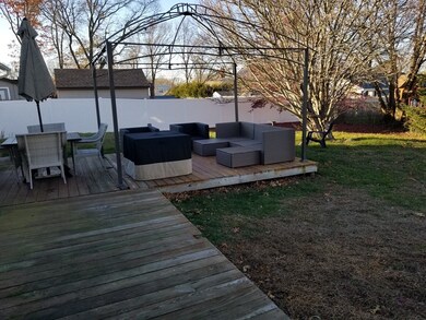 128 Dunbar St, Fall River, MA 02723 - photo 4