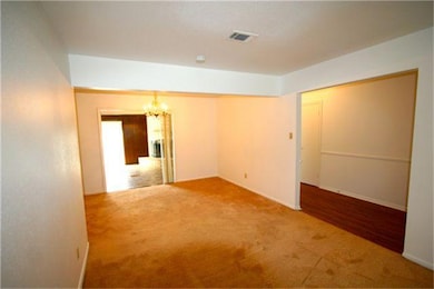 4003 Lemon Tree Ln, Houston, TX 77088 - photo 6