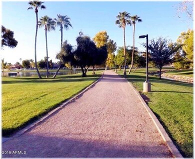 725 N May St, Chandler, AZ 85226 - photo 7