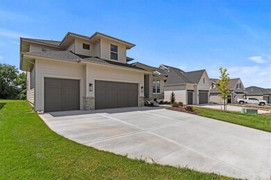 21931 W 100th Terrace, Lenexa, KS 66220 - photo 2