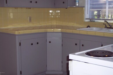 7323 Oakwood Dr, Jacksonville, FL 32211 - photo 4