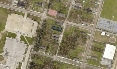 2532 Choctaw St, New Orleans, LA 70117 - photo 2