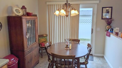 718 Prairie Ln, Ossian, IN 46777 - photo 5