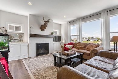 16-web-or-mls-11007-ryans-way