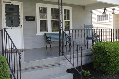 Coverred front porch