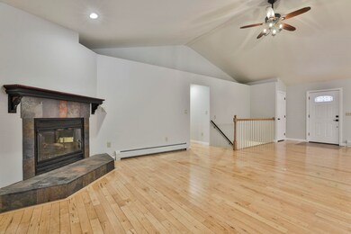 14 Thompson Crossing unit 231-1-2, Antrim, NH 03440 - photo 3