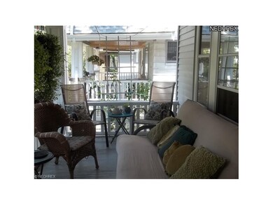 ahhhh. nice front porch! first floor