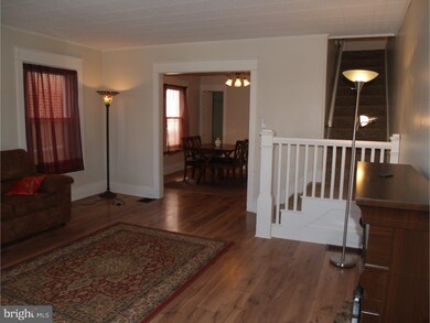 822 Chestnut St, Emmaus, PA 18049 - photo 5