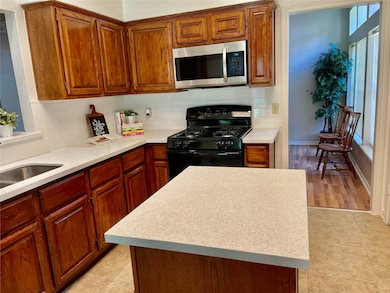 14527 Circlewood Way, Houston, TX 77062 - photo 6