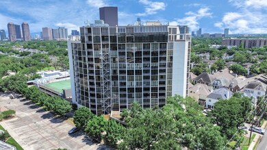The St. Clair unit 703, Houston, TX 77057 - photo 2