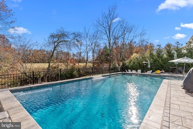 204 Pennland Farm Dr, Perkasie, PA 18944 - photo 2