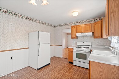 10-Breakfast to Kitchen 1B