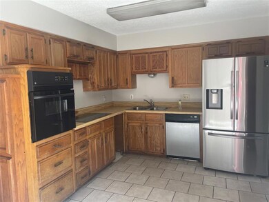 2310 Birchbrook Ct, Denton, TX 76205 - photo 6