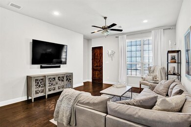 Neutral colors throughout match all decor! The liv