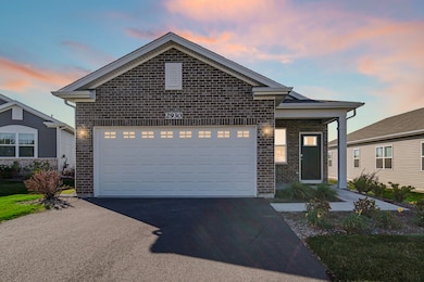 2930 Harnish Dr, Algonquin, IL 60102 - photo 3