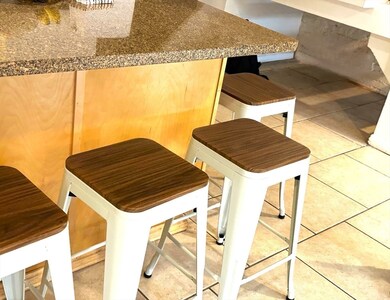 12 Follen St unit One-A, Boston, MA 02116 - photo 3