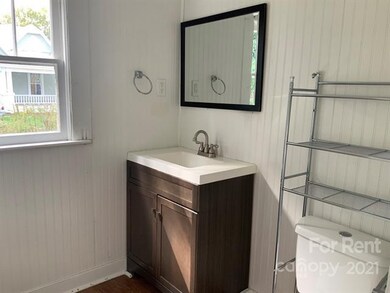 613 W Sharpe St, Statesville, NC 28677 - photo 7