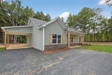 557 Grogan Rd, Buchanan, GA 30113 - photo 2