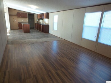 573 Davis Rd, Rutledge, TN 37861 - photo 4