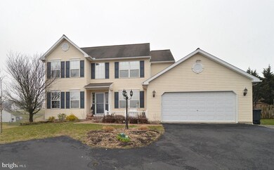 410 E 3rd St, Bernville, PA 19506 - photo 2