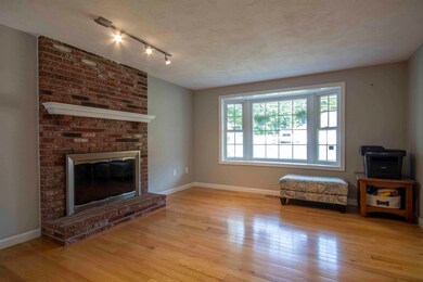 8 Cathedral Cir, Nashua, NH 03063 - photo 6