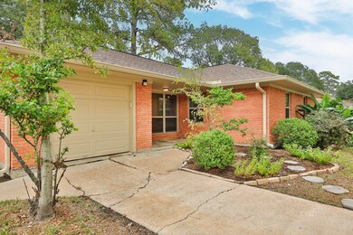 1018 W 31st St, Houston, TX 77018 - photo 2