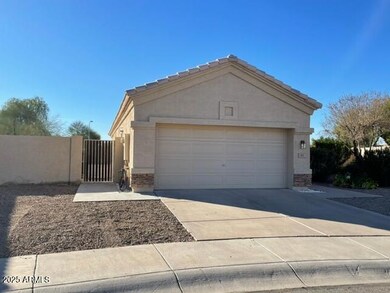 80 S Pineview Place, Chandler, AZ 85226 - photo 3
