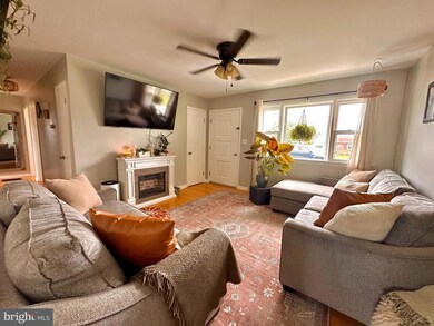 4402 Shatzer St, Chambersburg, PA 17202 - photo 7