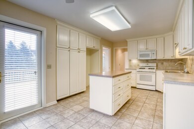 2200 Teal Ct SE unit 165, Grand Rapids, MI 49546 - photo 5