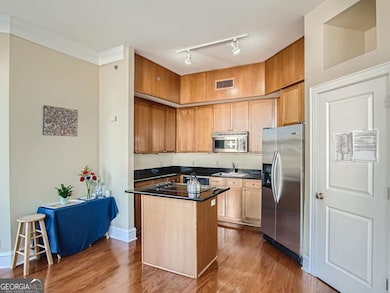 003 57 Forsyth Street NW Unit 9C.jpg