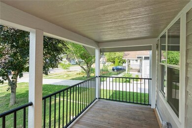 1130 Seneca Ave, Des Moines, IA 50313 - photo 4