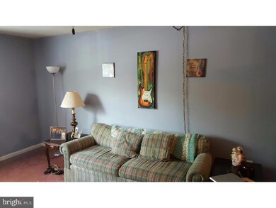 110 Woodstream Dr, Norristown, PA 19403 - photo 4