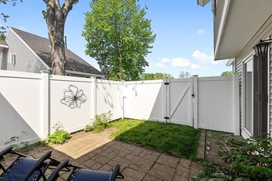 42 Meadow Pond Dr unit F, Leominster, MA 01453 - photo 5