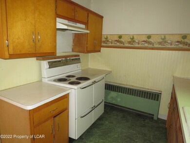 70 William St, Pittston, PA 18640 - photo 6