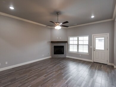 911 Bob Glen Cir, Centerton, AR 72719 - photo 5