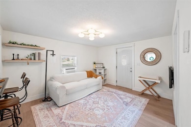 1214 Herold Ave, Des Moines, IA 50315 - photo 5