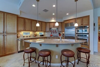 Wrap around island great for gatherings and conver